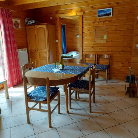 2 Chamois eettafel 2 Chamois eettafel