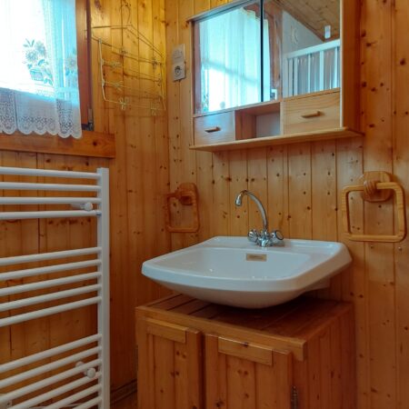 6 Herison badkamer wasbak 6 Herison badkamer wasbak